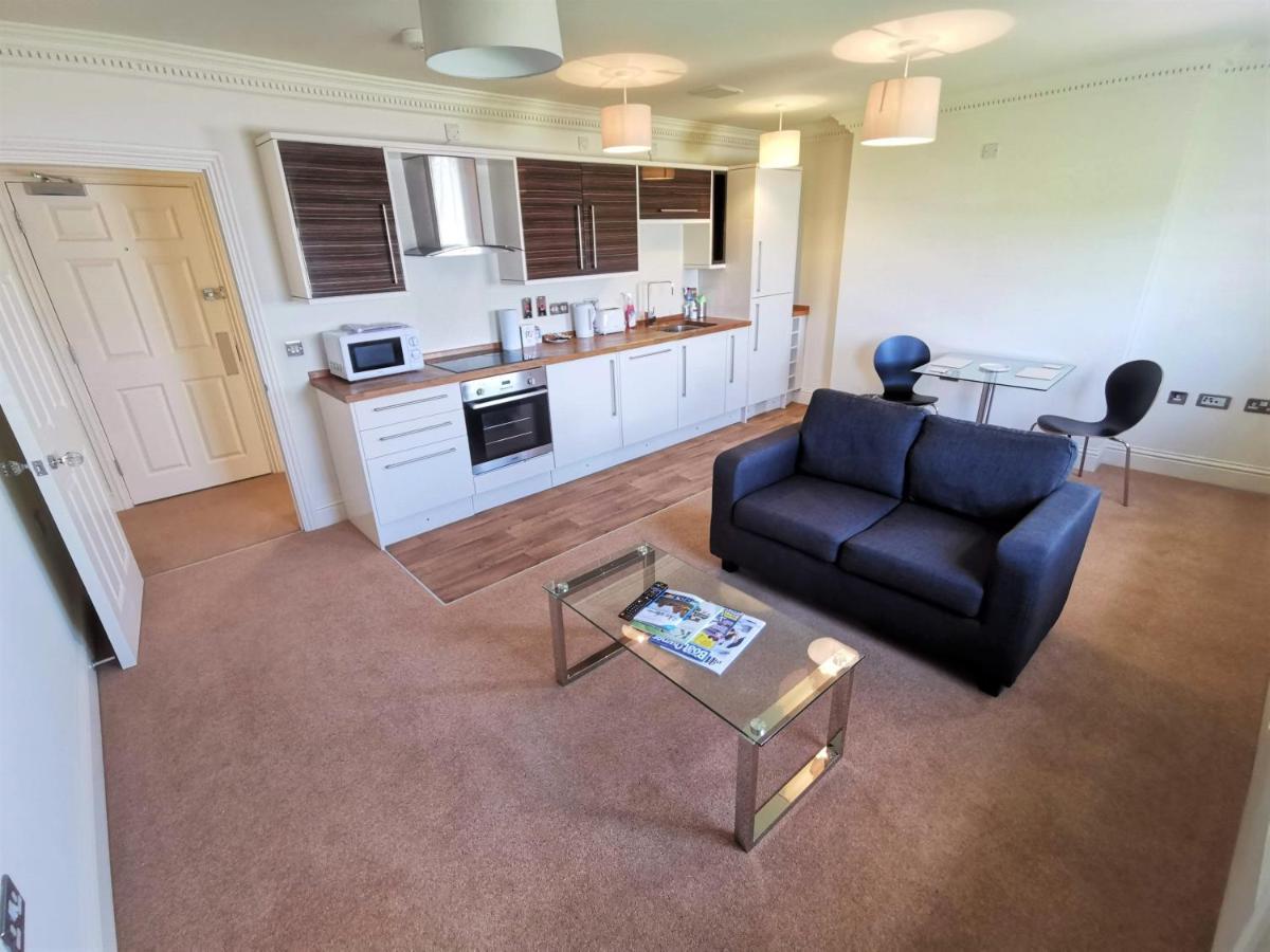 The Clarendon Royal Community Hotel 3*